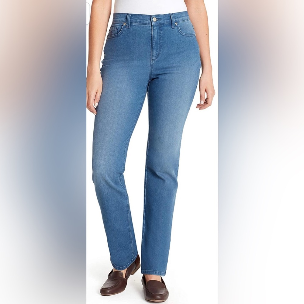 Gloria Vanderbilt blue jeans